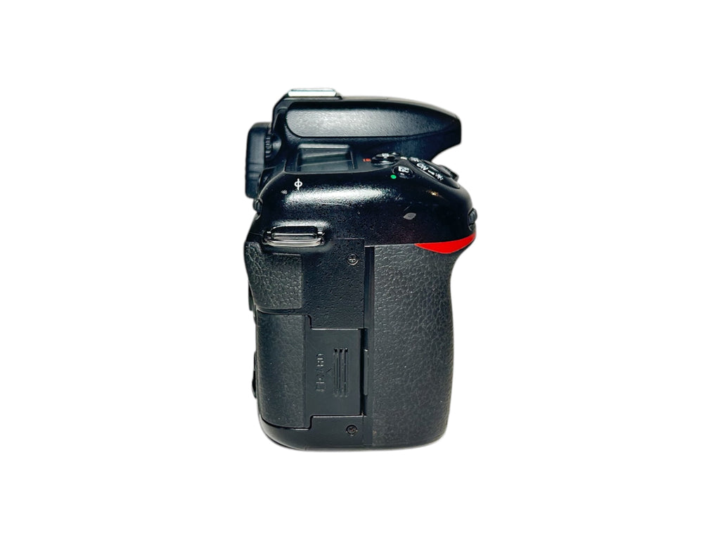 Nikon D7500