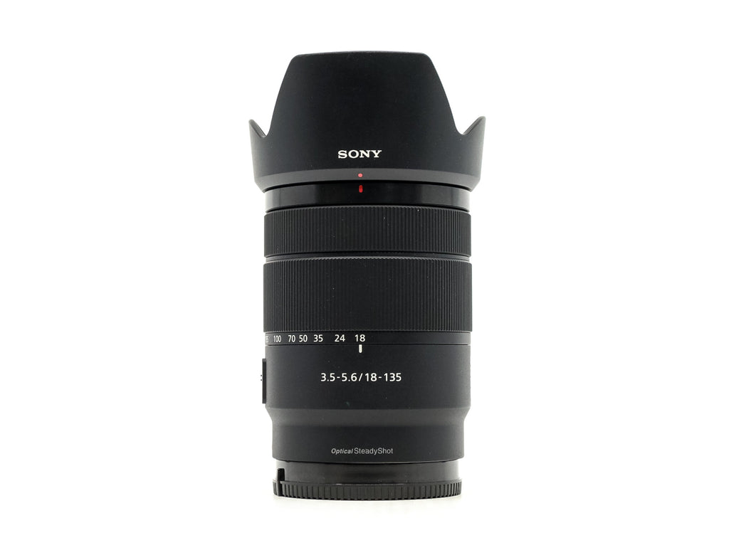 Sony E 18-135mm f/3.5-5.6 OSS