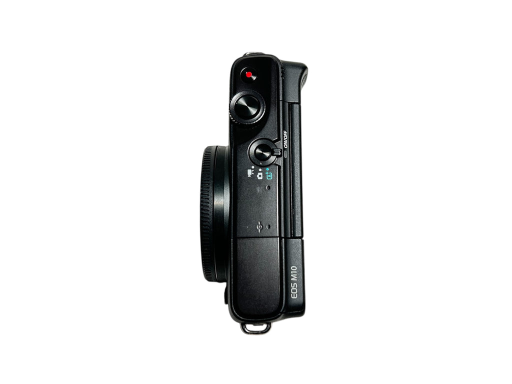 Canon M10 + 15-45mm
