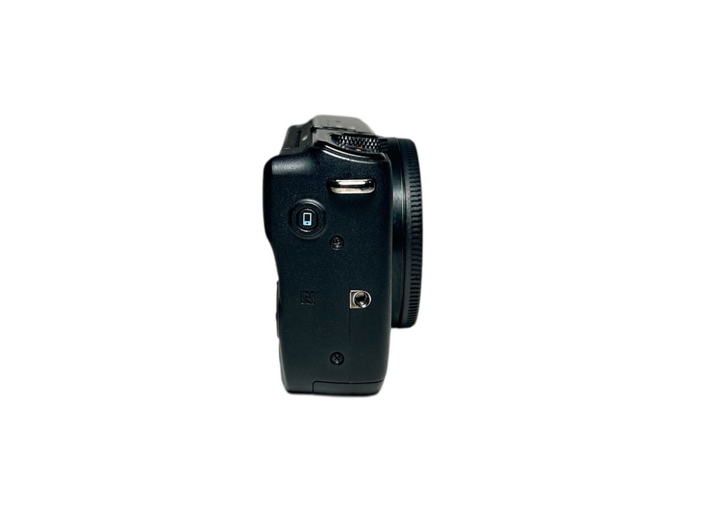 Canon M10 + 15-45mm