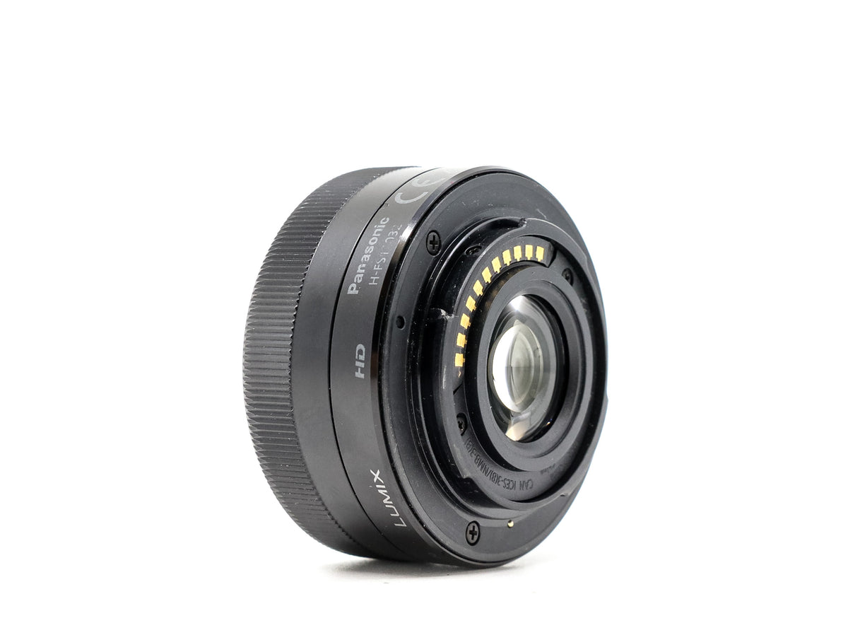 Panasonic Lumix G Vario 12-32mm f/3.5-5.6 ASPH Mega O.I.S.