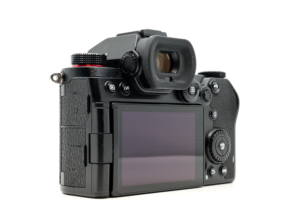Panasonic Lumix DC-S5