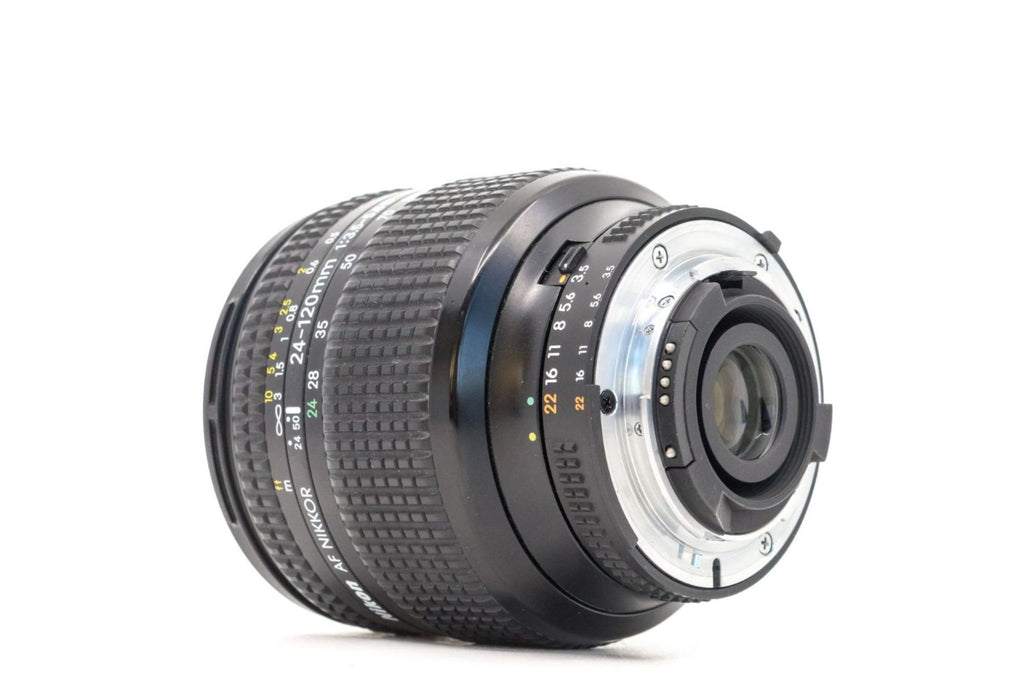 Nikon AF Nikkor 24-120mm f/3.5-5.6D